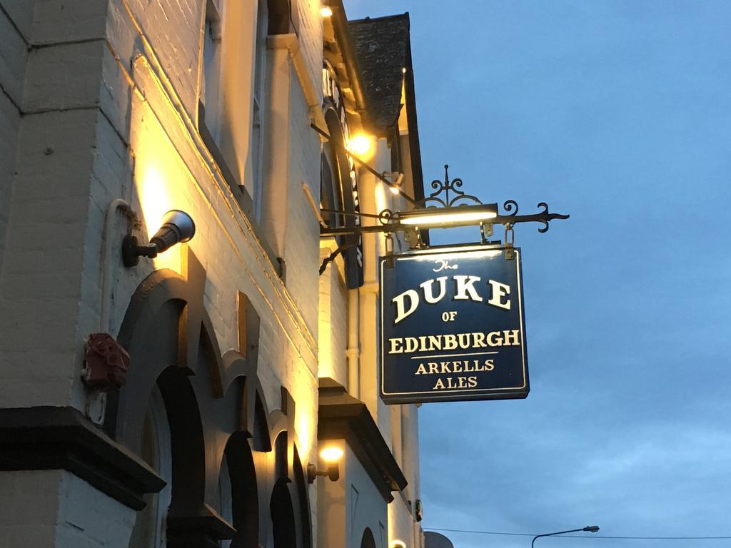 Duke Of Edinburgh Hotel Swindon Exterior photo